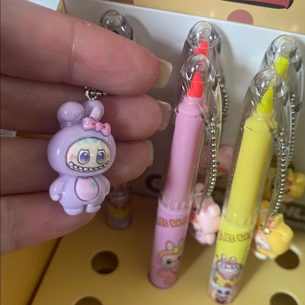 Seven pens 2 in 1 pen highlighter monster Labubu Pens Set of 7
